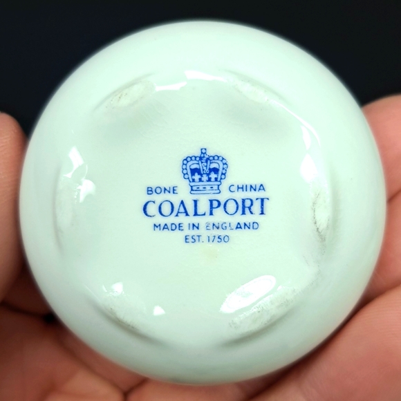 Vintage COALPORT fine bone china trinket/ring box with rose design - Picture 6 of 6